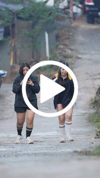 BIB:  <button type="button" onclick="openModal(27617037)" class="btn btn-primary btn-sm float-right" data-toggle="modal" data-target=".modal-high-quality">
                <i class="fa fa-download"></i> Download
                </button>